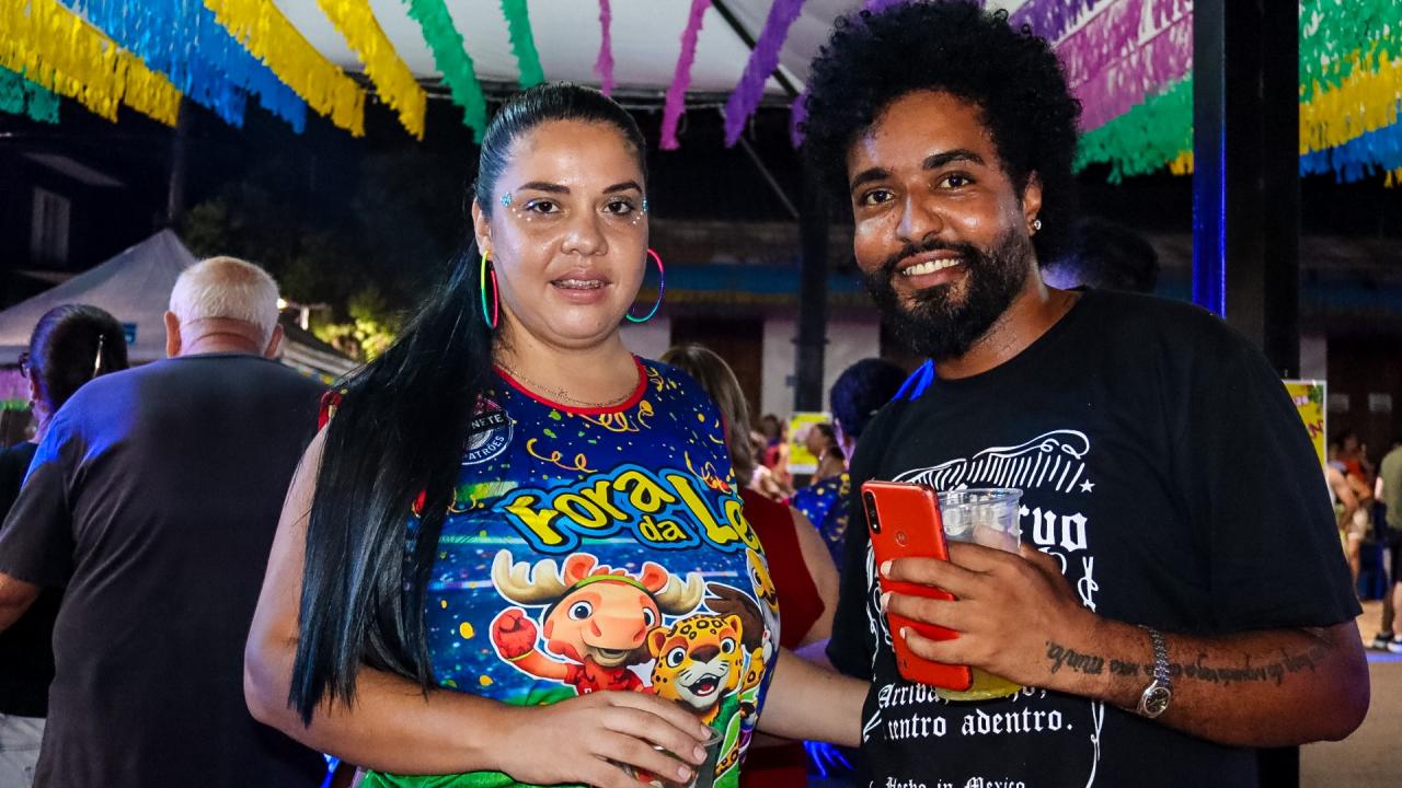 Foto 79 de 238 — Trabiju Folia 2026 arrasta multidão com Bloco Furacão, Santa Maria e DJ Joantony; veja fotos